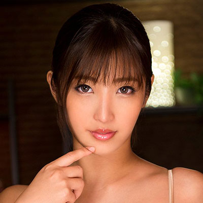 水川スミレ