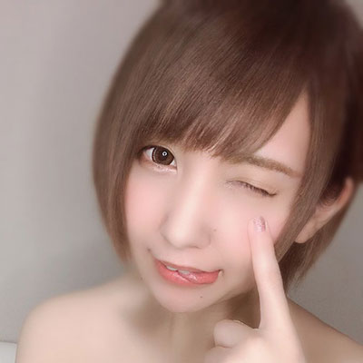 愛原れの