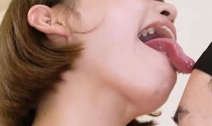 舌出し
