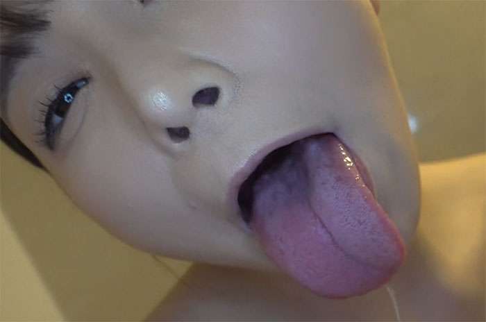 舌出し