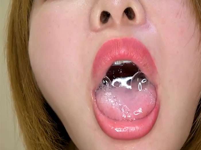 舌見せ
