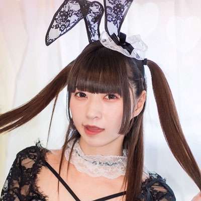 足立める